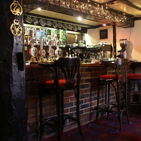 The Saracens Head Inn Amersham Ngoại thất bức ảnh